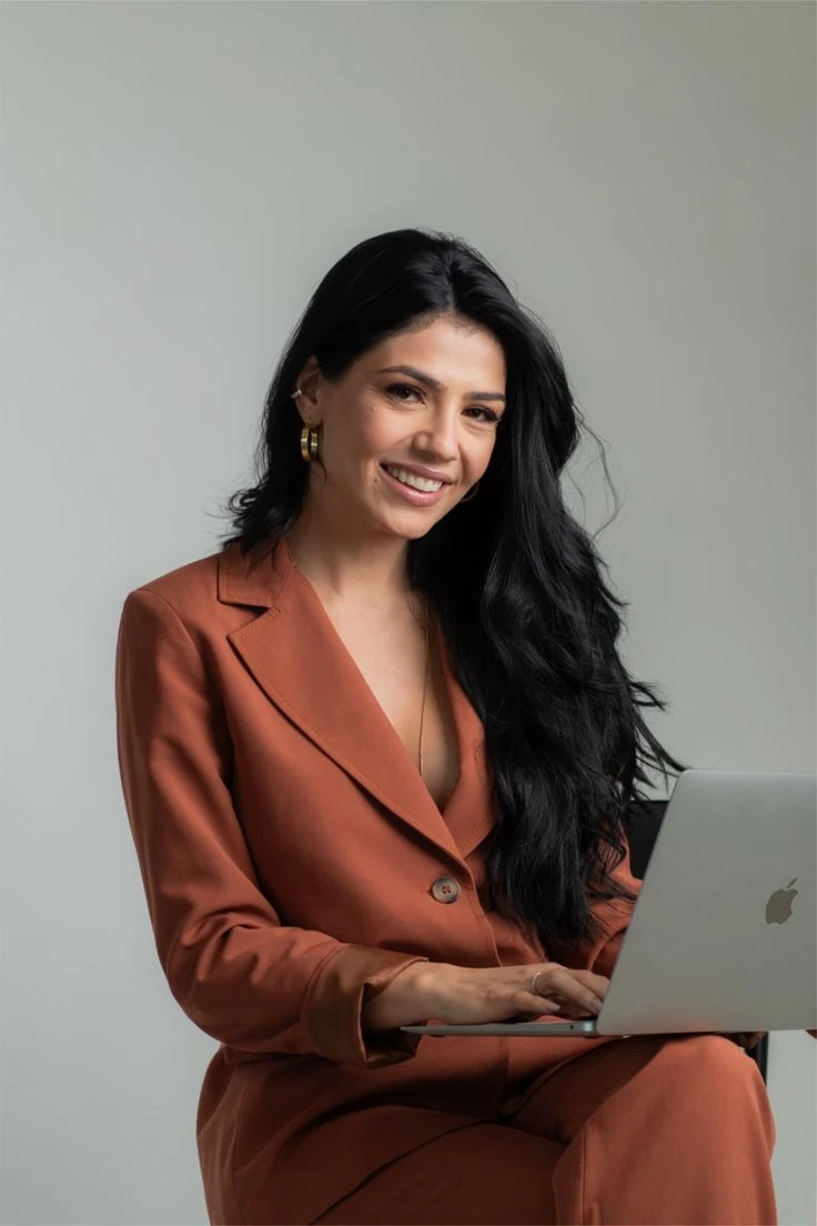 Camila Salvador - Skincare