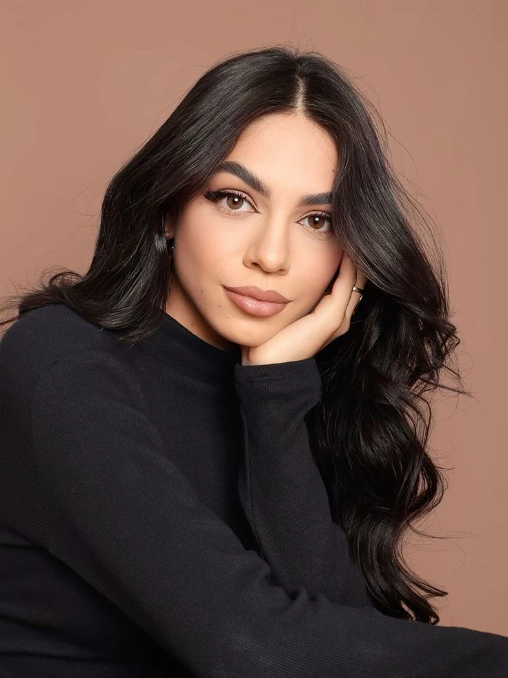 Juliana Castillo - Profesional de cejas y pestañas